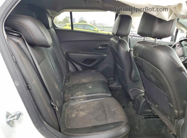 KL7CJPSB6KB858952 2019 CHEVROLET TRAX White Rear interior view