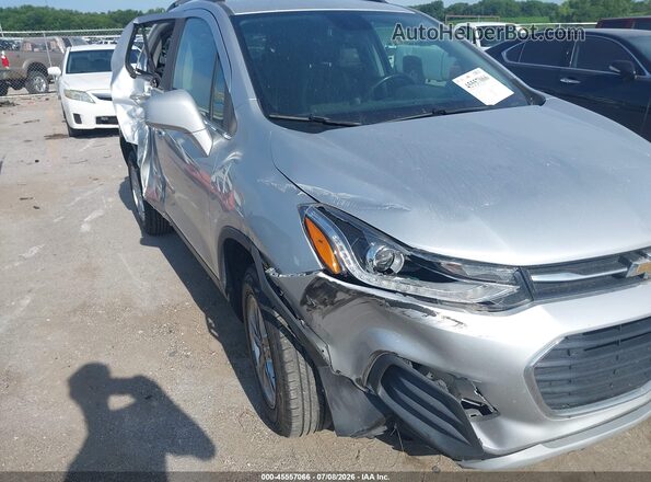KL7CJPSB6KB912038 2019 CHEVROLET TRAX Silver Widok z przodu