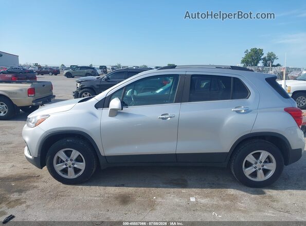 KL7CJPSB6KB912038 2019 CHEVROLET TRAX Silver Widok wnętrza 360 stopni