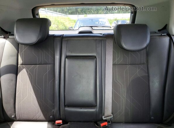 KL7CJPSB7KB724354 2019 CHEVROLET TRAX Silver უკანა სავარძლების ხედი