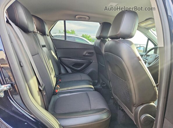 KL7CJPSB7MB316777 2021 CHEVROLET TRAX Blue Widok tylnych siedzeń