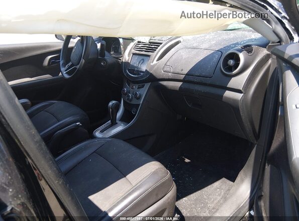 KL7CJPSB8GB747178 2016 CHEVROLET TRAX Черный Вид салона спереди