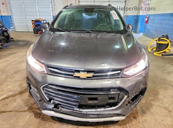 KL7CJPSB8HB156995 2017 CHEVROLET TRAX Gray Vista frontal