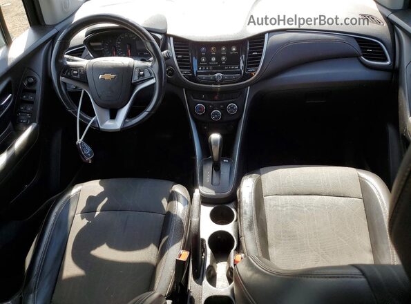 KL7CJPSB8KB895159 2019 CHEVROLET TRAX Gray Widok deski rozdzielczej