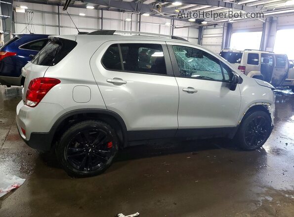 KL7CJPSB8MB345561 2021 CHEVROLET TRAX Silver Հետևի աջ