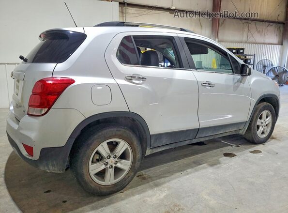 KL7CJPSB9KB753015 2019 CHEVROLET TRAX Silver Задня права чверть