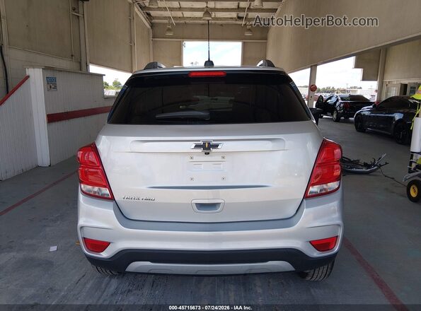KL7CJPSM1NB567913 2022 CHEVROLET TRAX Серебряный 
