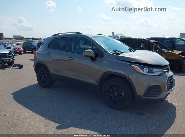 KL7CJPSM2NB502861 2022 CHEVROLET TRAX Бежевый Вид задней части салона