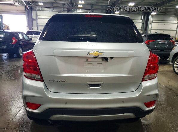 KL7CJPSM3NB535061 2022 CHEVROLET TRAX Silver Вид ззаду