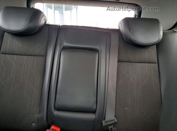 KL7CJPSM4NB557909 2022 CHEVROLET TRAX Black Widok tylnych siedzeń