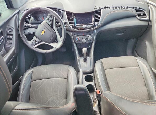 KL7CJPSM4NB558199 2022 CHEVROLET TRAX Blue Widok deski rozdzielczej