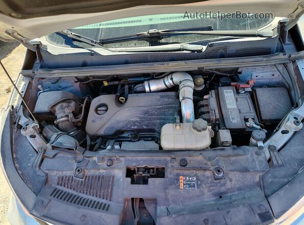 KL7CJPSM8MB374334 2021 CHEVROLET TRAX Silver Vista del compartimento del motor