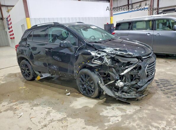 KL7CJPSM8NB535296 2022 CHEVROLET TRAX Черный Передняя правая четверть