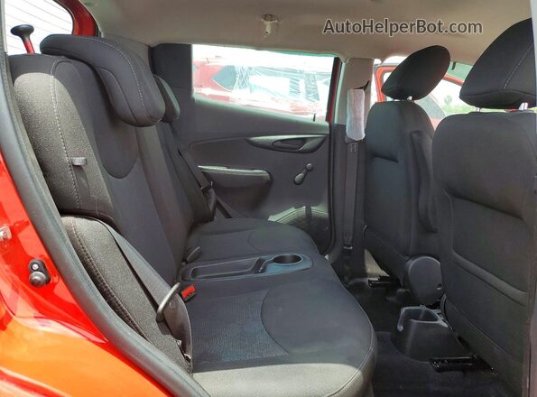 KL8CA6SA5JC479897 2018 CHEVROLET SPARK Red Vista de los asientos traseros