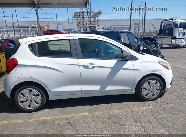KL8CB6SA0HC758682 2017 CHEVROLET SPARK White Vista del cuadro de instrumentos
