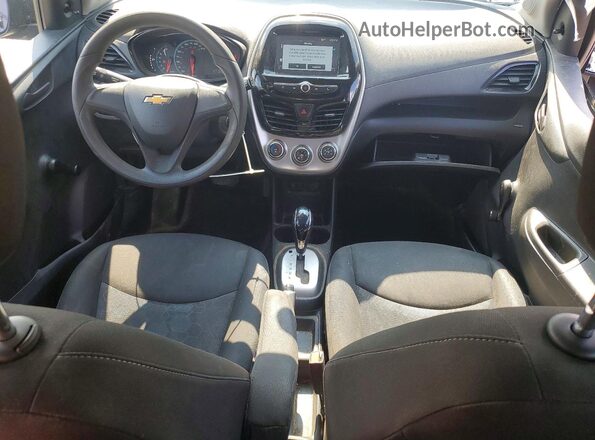 KL8CB6SA0HC764692 2017 CHEVROLET SPARK Фиолетовый Вид панели приборов