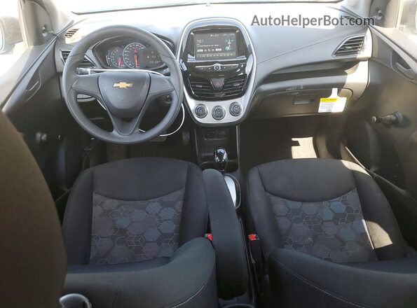 KL8CB6SA0JC421418 2018 CHEVROLET SPARK Blue Dashboard view
