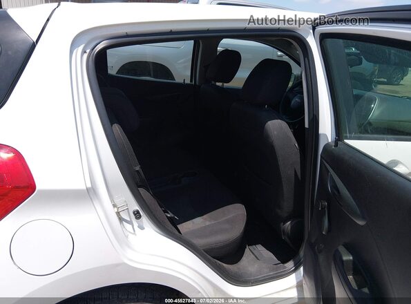 KL8CB6SA1GC562944 2016 CHEVROLET SPARK White Вид наклейки з VIN-кодом