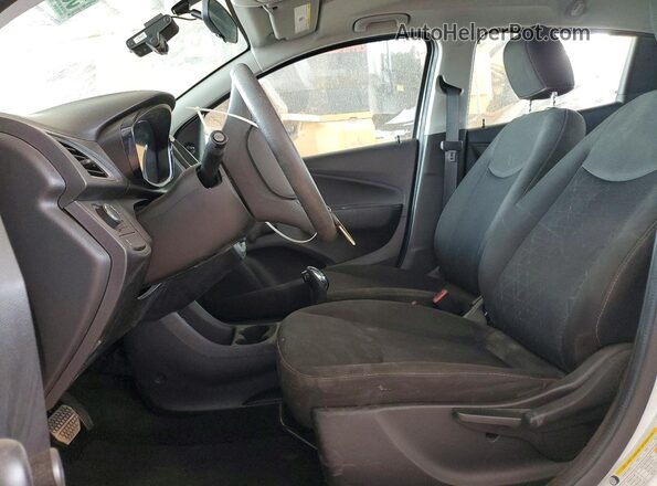 KL8CB6SA1MC708304 2021 CHEVROLET SPARK Двухцветный Вид салона спереди