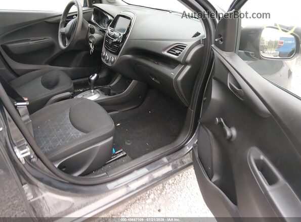 KL8CB6SA1NC036049 2022 CHEVROLET SPARK Gray Widok wnętrza z przodu