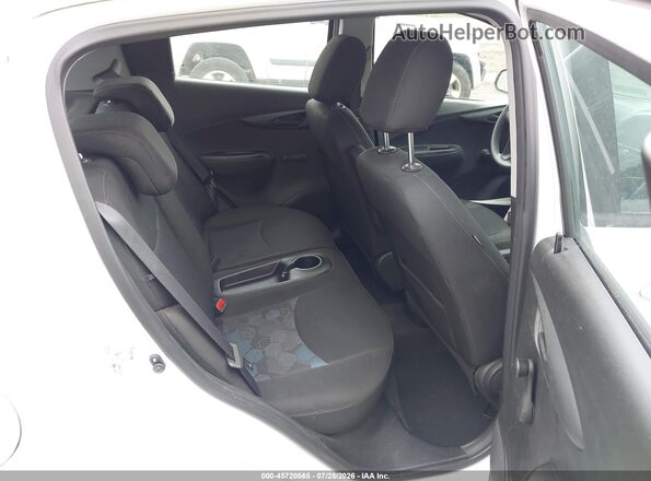 KL8CB6SA2HC789237 2017 CHEVROLET SPARK White VIN კოდის სტიკერის ხედი