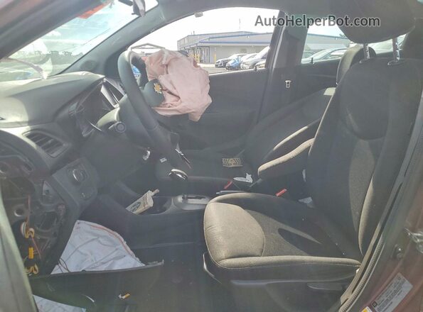 KL8CB6SA2LC451989 2020 CHEVROLET SPARK Maroon Widok wnętrza z przodu