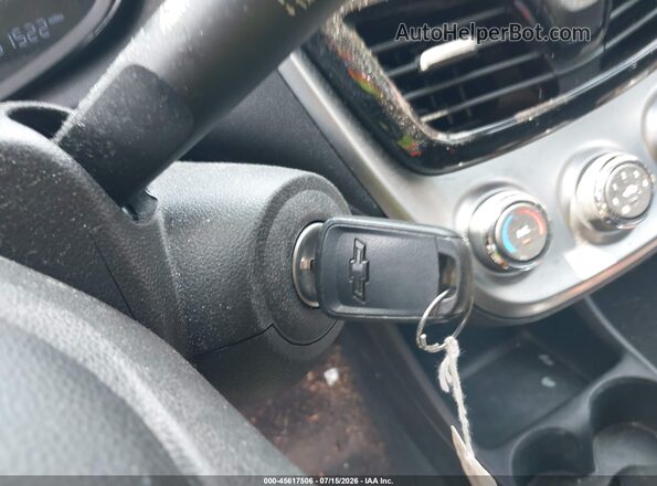 KL8CB6SA3HC741651 2017 CHEVROLET SPARK White Вид панелі приладів
