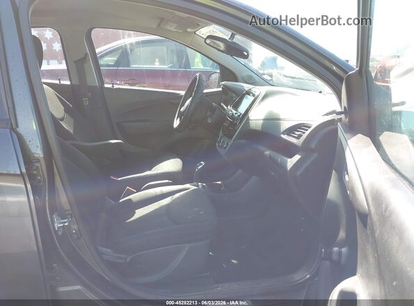 KL8CB6SA3HC744081 2017 CHEVROLET SPARK Gray Vista interior delantera