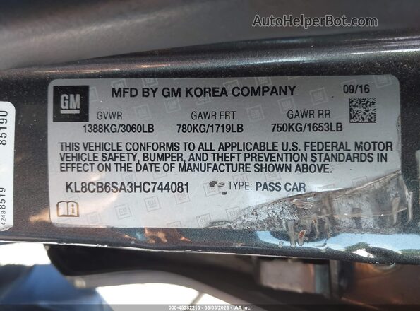 KL8CB6SA3HC744081 2017 CHEVROLET SPARK Gray Vista del compartimento del motor