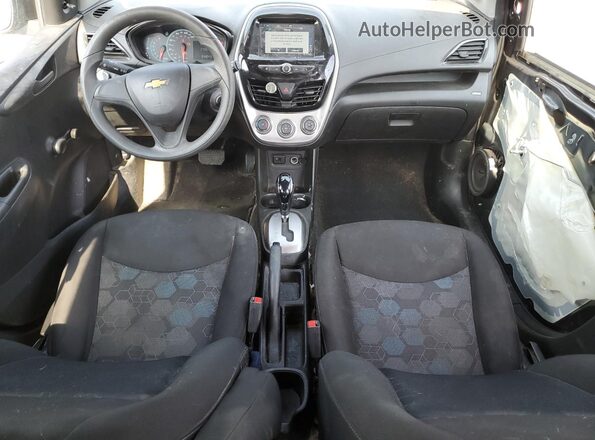 KL8CB6SA3HC783950 2017 CHEVROLET SPARK Серый Вид панели приборов