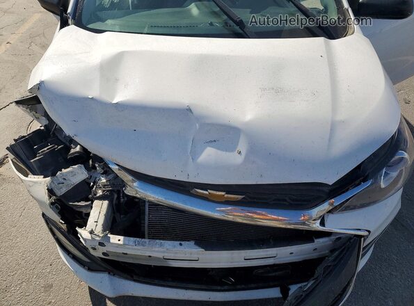 KL8CB6SA3MC713956 2021 CHEVROLET SPARK White Rear interior view