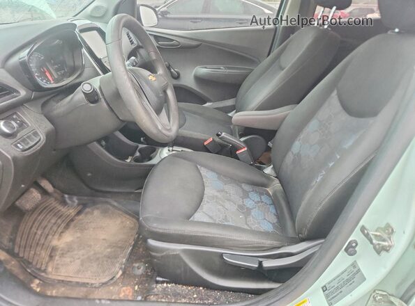KL8CB6SA4JC471660 2018 CHEVROLET SPARK Turquoise Widok wnętrza z przodu