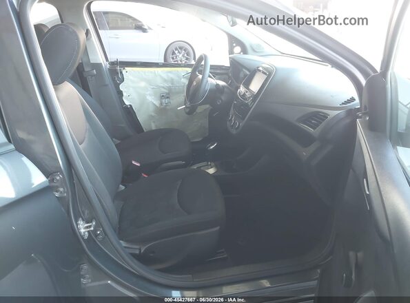 KL8CB6SA5JC475359 2018 CHEVROLET SPARK Серый Вид салона спереди