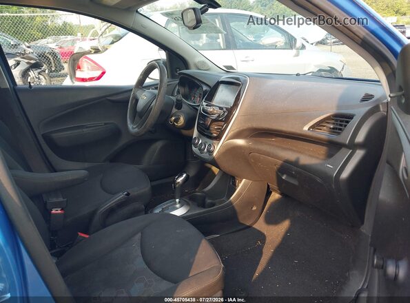 KL8CB6SA7HC743807 2017 CHEVROLET SPARK Blue Vista interior delantera