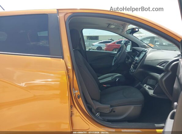 KL8CB6SA7KC735181 2019 CHEVROLET SPARK Оранжевый Вид салона спереди