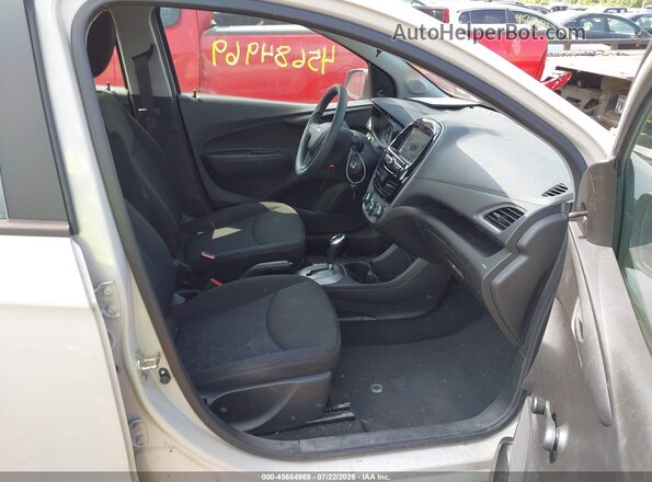 KL8CB6SA7LC410788 2020 CHEVROLET SPARK Cream Вид салону спереду