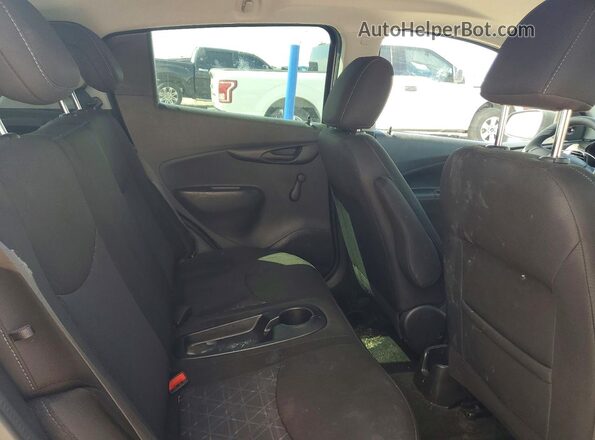 KL8CB6SA7MC710218 2021 CHEVROLET SPARK Silver Widok tylnych siedzeń
