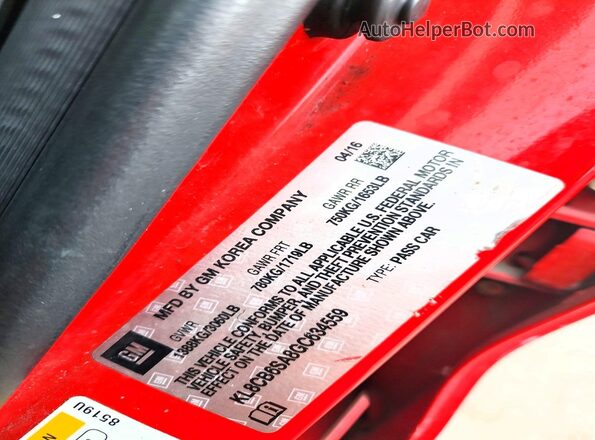 KL8CB6SA8GC634559 2016 CHEVROLET SPARK Red Vista del compartimento del motor