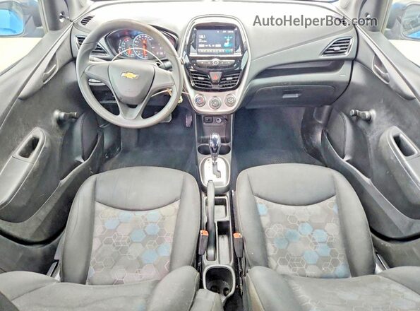 KL8CB6SA9HC759085 2017 CHEVROLET SPARK Blue Widok deski rozdzielczej