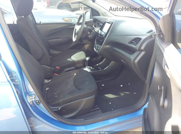 KL8CB6SAXHC811601 2017 CHEVROLET SPARK Синий Вид салона спереди