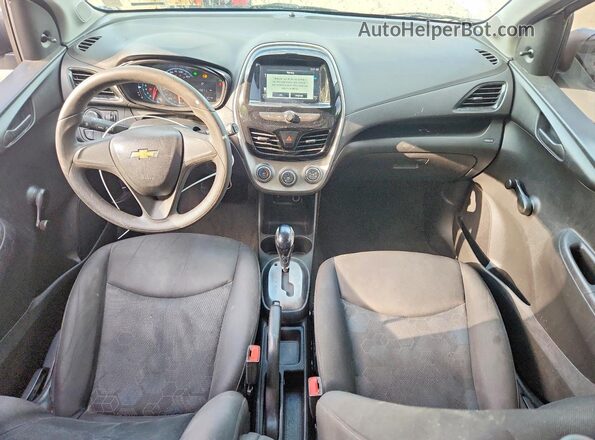 KL8CB6SAXJC471971 2018 CHEVROLET SPARK White Widok deski rozdzielczej