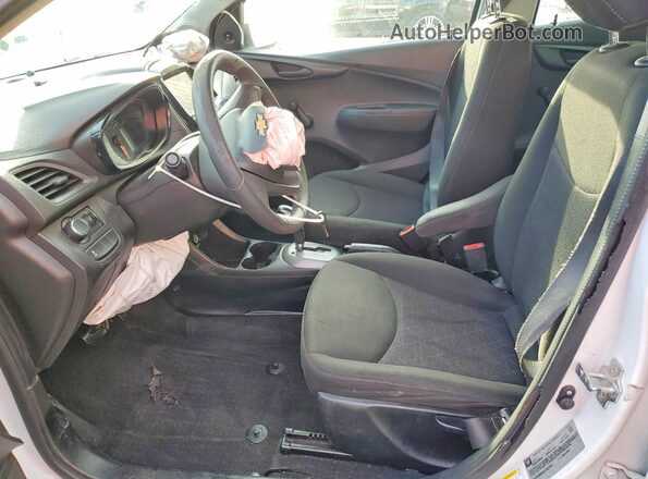 KL8CB6SAXLC451352 2020 CHEVROLET SPARK White Front interior view