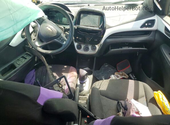 KL8CD6SA0HC784757 2017 CHEVROLET SPARK Gray Vista del salpicadero