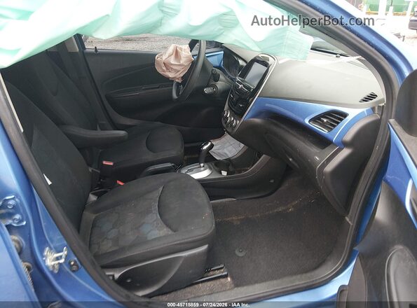 KL8CD6SA0HC829941 2017 CHEVROLET SPARK Blue Front interior view