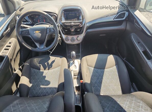 KL8CD6SA0KC800706 2019 CHEVROLET SPARK White Vista del salpicadero