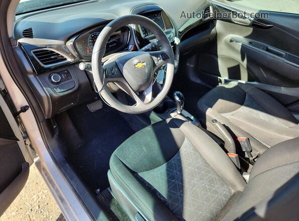 KL8CD6SA0MC746813 2021 CHEVROLET SPARK White Vista del salpicadero