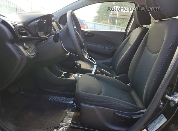 KL8CD6SA0NC013789 2022 CHEVROLET SPARK Black Вид салону спереду