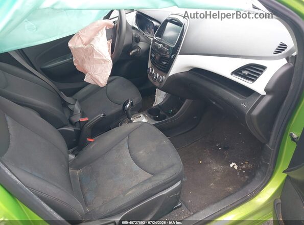 KL8CD6SA1GC612252 2016 CHEVROLET SPARK Green Вид салону спереду