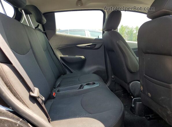 KL8CD6SA1MC216463 2021 CHEVROLET SPARK Black Vista de los asientos traseros