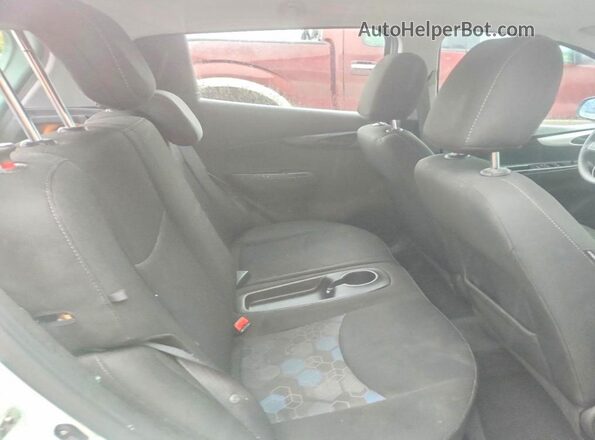 KL8CD6SA3HC750389 2017 CHEVROLET SPARK Green უკანა სავარძლების ხედი